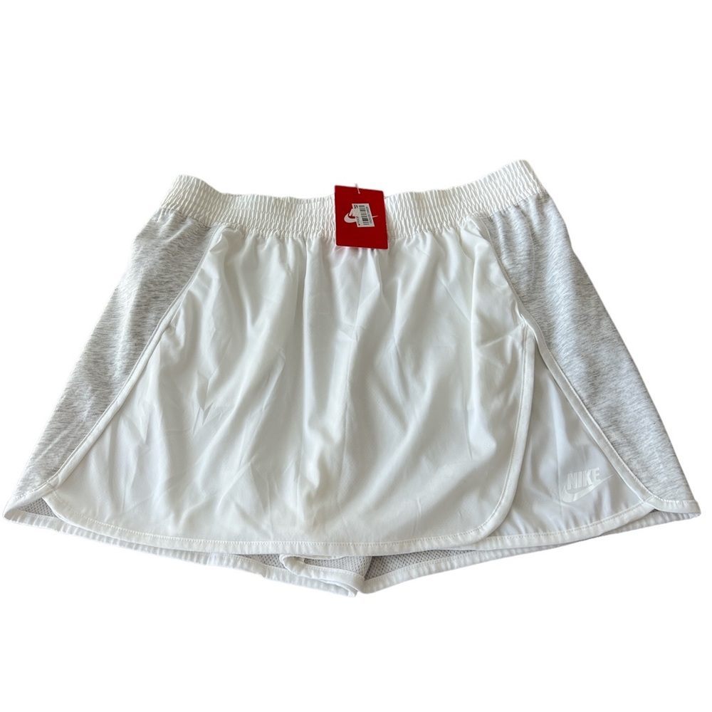 Nike Womens Sport Skort, NWT, Size-L, Color-White/Grey, Nike Womens Skort